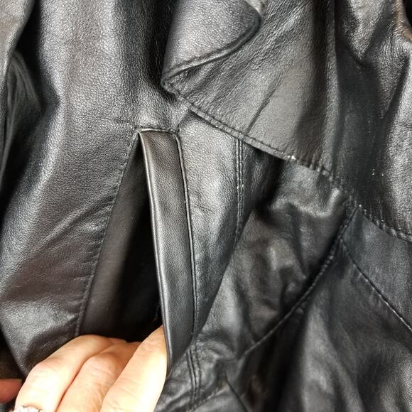 Neiman Marcus Women's Black Leather Ruffle Collar Jacket Size L Large - Picture 7 of 7